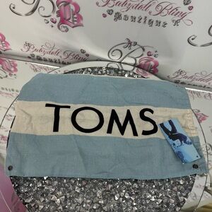 TOMS bag brand new with tags Cream and Black Fabric logo Banner travel